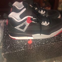 Jordan Spizike Low