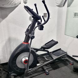 Schwinn 470 Elliptical Excellent Condition