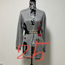 Cute cardigan In Good Condition Size L