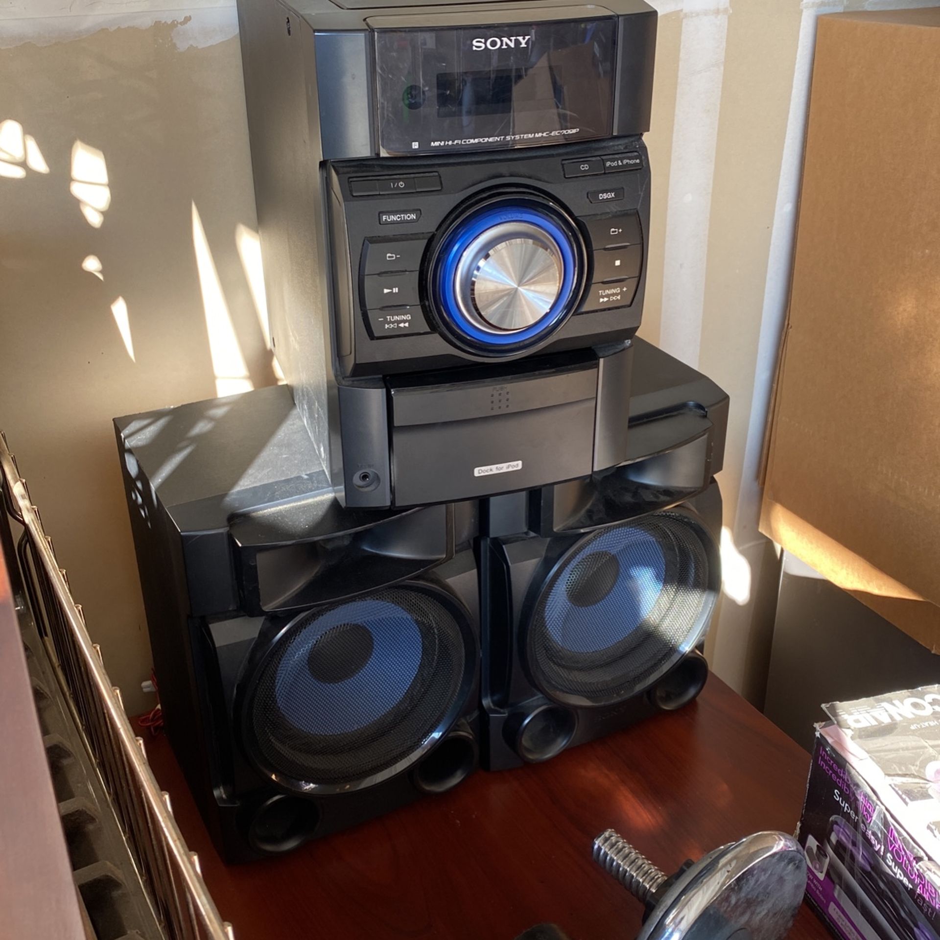 Sony Bookshelf Stereo System Am/fm Cd iPod