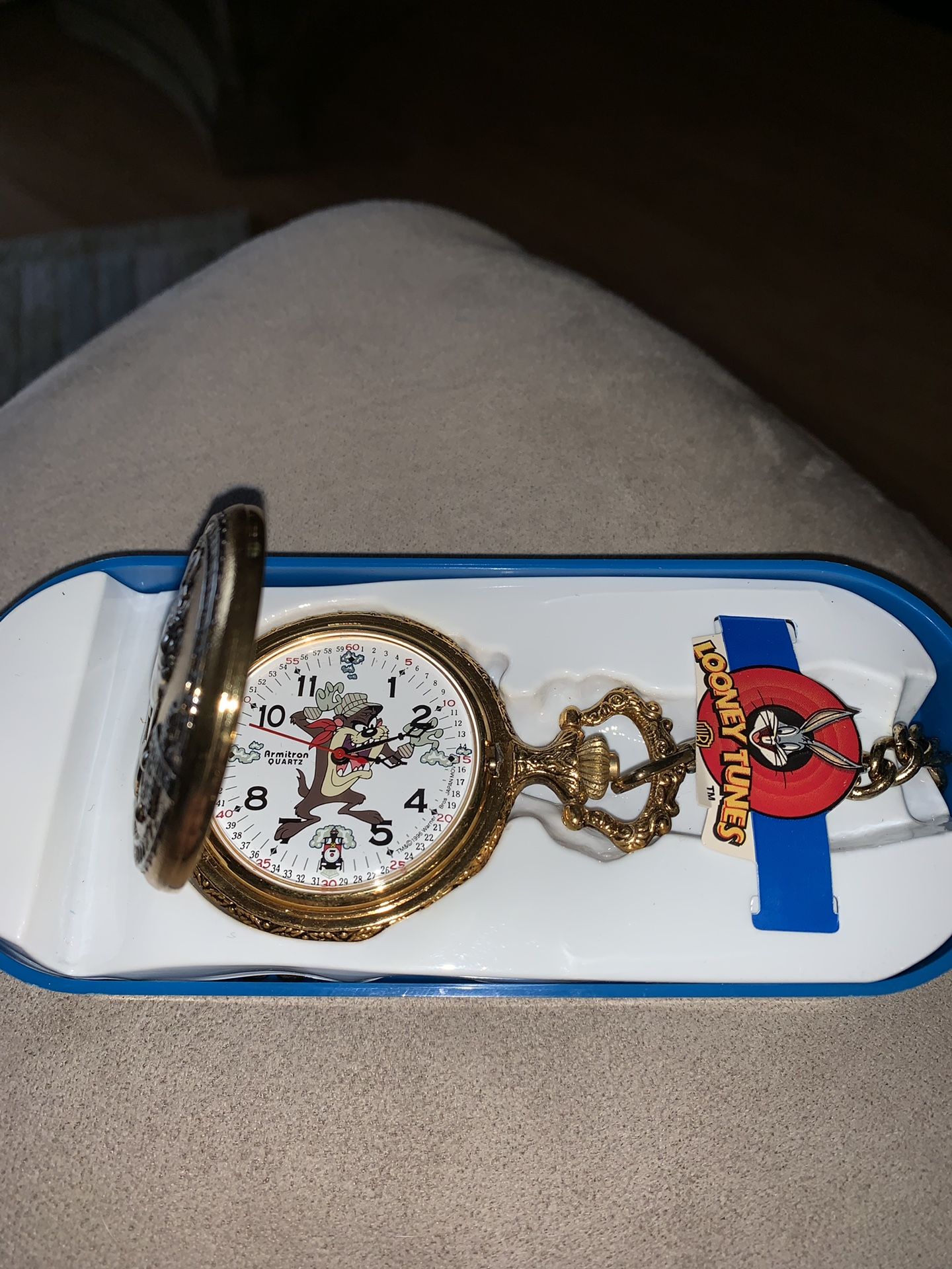 Looney Tunes Tasmanian devil pocket watch