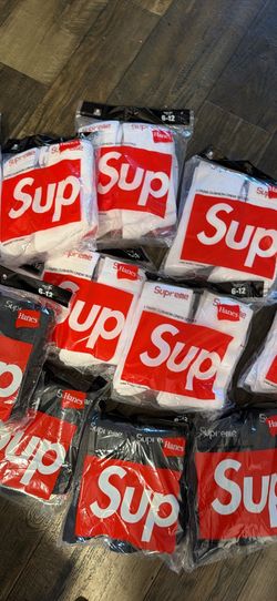 Supreme socks 4 pack