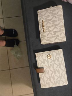 Michael Kors Wallet and Passport Holder Set