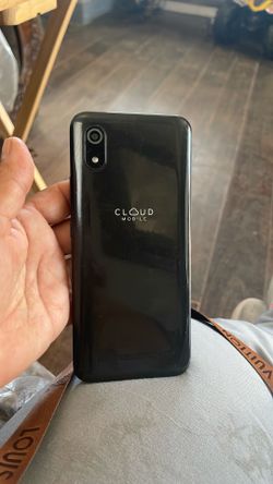 iCloud smart phone type c charged. Charger not included
