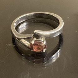 Vintage Oval Red Garnet Ring 925 Silver Size 7.5