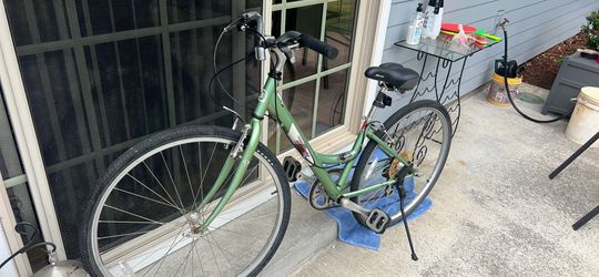 Diamondback, hybrid, ladies, Bike 180
