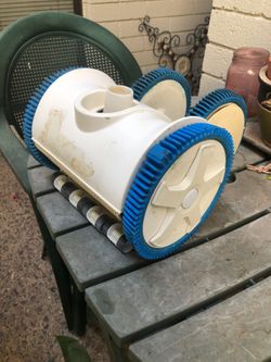Pool Cleaner Hayward 4 Wheeler