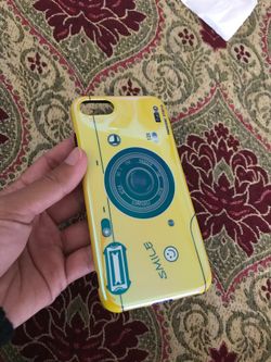 iPhone 7 silicone yellow case