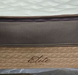 LIKE NEW! Helix Moonlight Elite Cal-King Mattress - Delivery Available