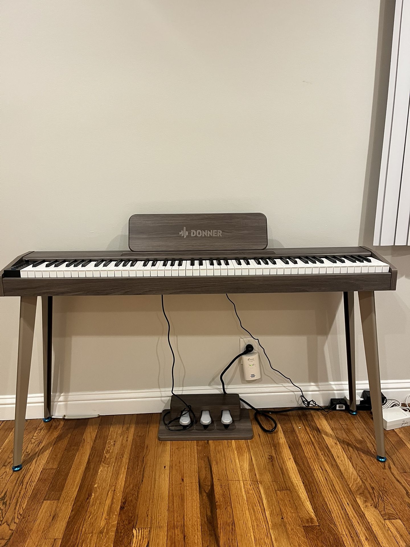 Donner DDP 60 full size 88 key digital piano