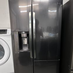 LG 26 cu. ft. Side by Side Refrigerator 