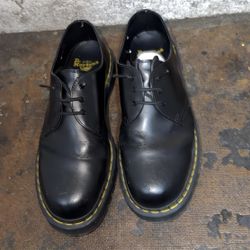 Doc martens Sz US9.5M/ Black 