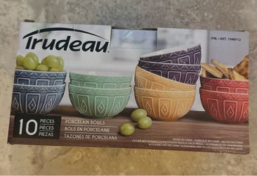 New 10 piece porcelain bowls
