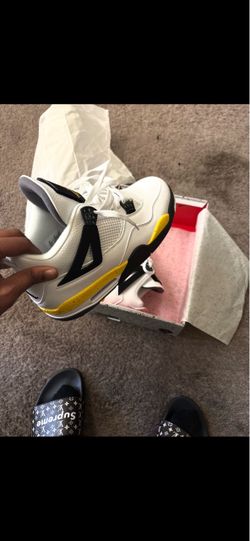 Tour yellow 4s SIZE 11