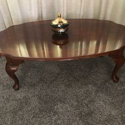 Antique Mahogany Table Beautiful!