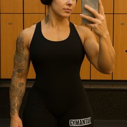 Gymaniak Bodysuit Size Médium 