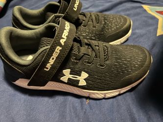 Under Armor size 1- never worn
