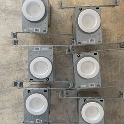 6 Recessed Lighting Units
