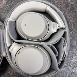 Sony WH-1000x M3 Headphones 