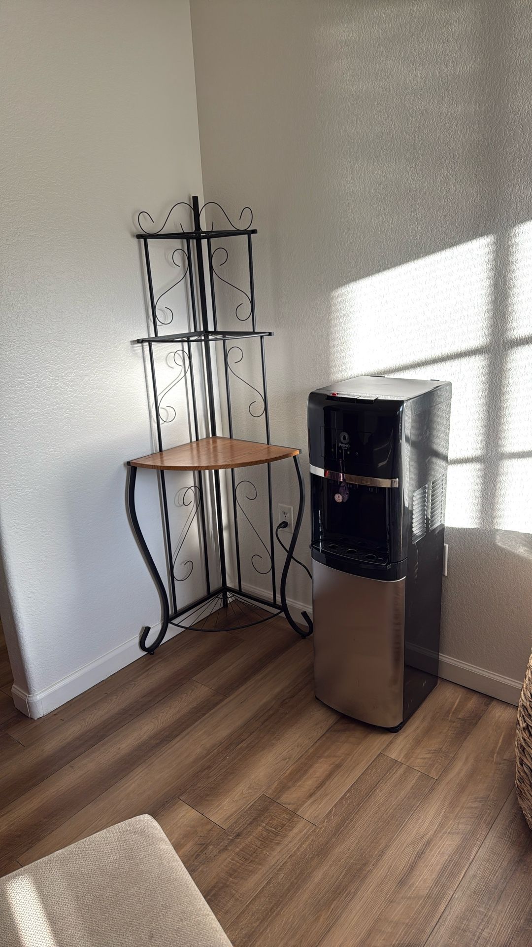 Corner Bakers Rack with Shelf