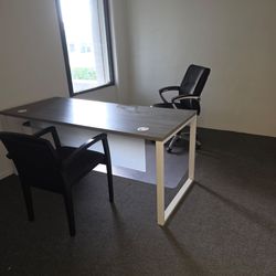 Desk and 2 Chairs