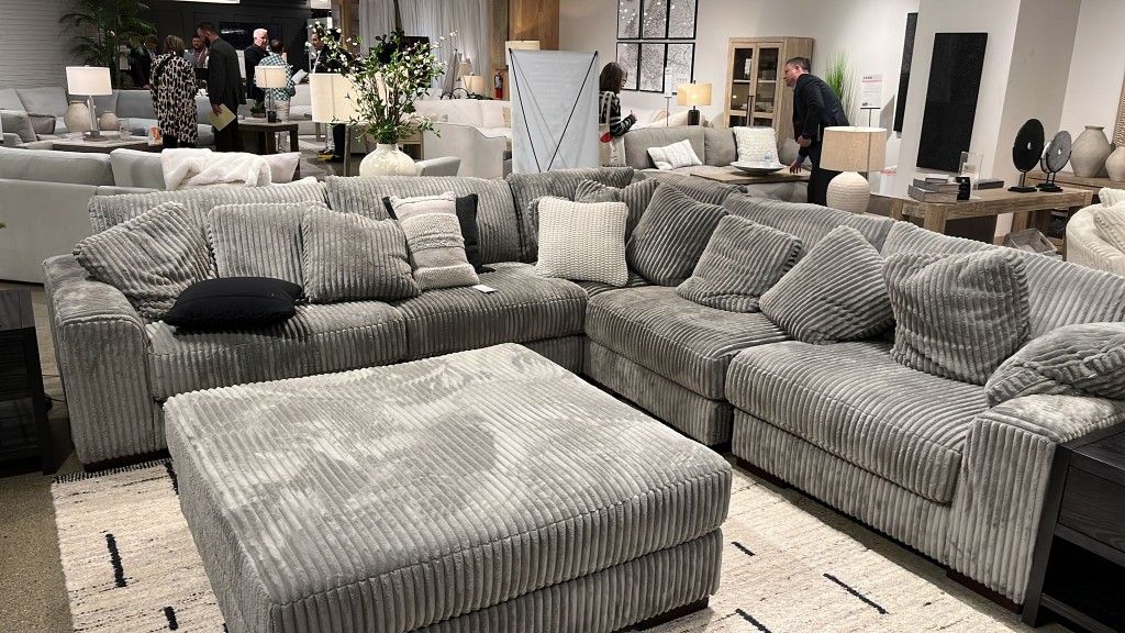 Lindyn Fog 5-Piece Left-Arm Facing Sectional With Chaise
Ashley FurnitureFinancing and Delivery Options Available