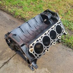 Ford 4.6 Non PI Engine