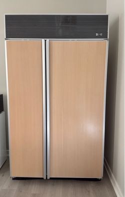 Sub-Zero Built-In Side-by-Side Refrigerator