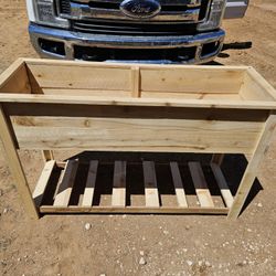 Rase Planter Box