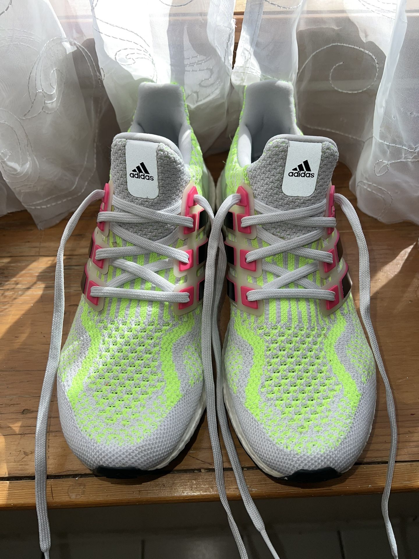 Adidas Sneakers