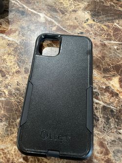 Otter box iPhone 11 defender