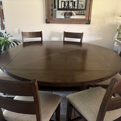 Dinning table & 6 Chairs