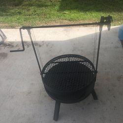 Adjustable BBQ grill