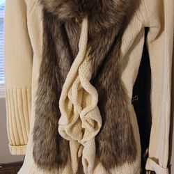 Women's mid-length sweater