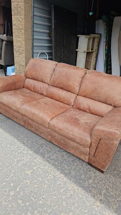 2pc sofas Italian leather