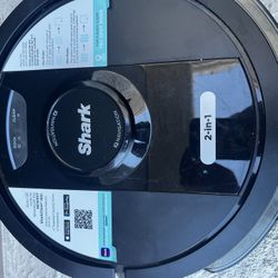 Shark 2 In 1 Vacuum 