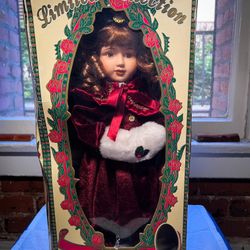 Vintage 1983 Enesco Nostalgic porcelain doll With Box