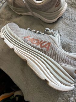 HOKA  WOMANS GAVIOTA SIZE  11B
