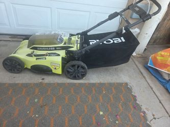 Ryobi 40V Cordless Brushless 20-inch Electric Push Lawn Mower.