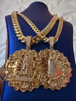 Cadena y medalla
