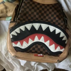 I’m Selling My Backpack 