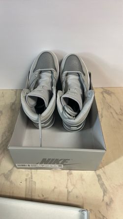 Nike Dunk Low Grey Sneakers with Box