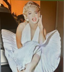 Marilyn Monroe life size cut out - new