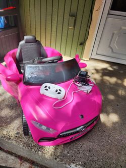 12V Licensed Electric Car with Remote Control, Kids Ride On Car with Bluetooth Music Player, 3.1MPH Max Speed, Battery Powered Toddler Roadster Birthd