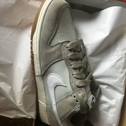 NIKE DUNK LOW RETRO SE 