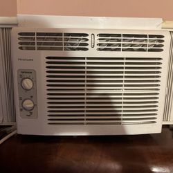 Frigidaire Air Conditioner 