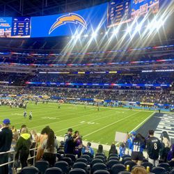 ⚡️Chargers vs Raiders Club Tickets⚡️