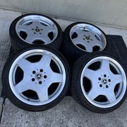 Mercedes AMG Monoblocks 18 Inch 