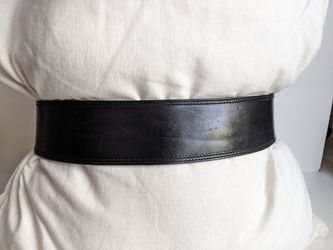 LYNN LERNER Vintage Belt w/ Gold Mini Studs for Sale in 