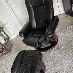 Black Leather Recliner With Foot Stool Like New Condition